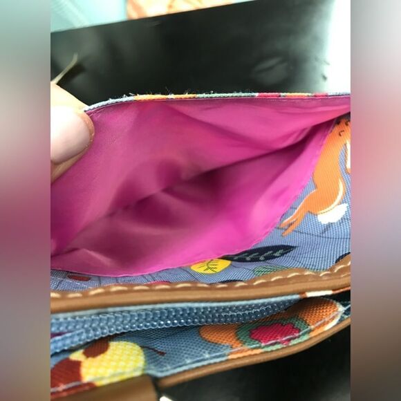 Lily Bloom Crossbody Bag - Picture 5 of 12